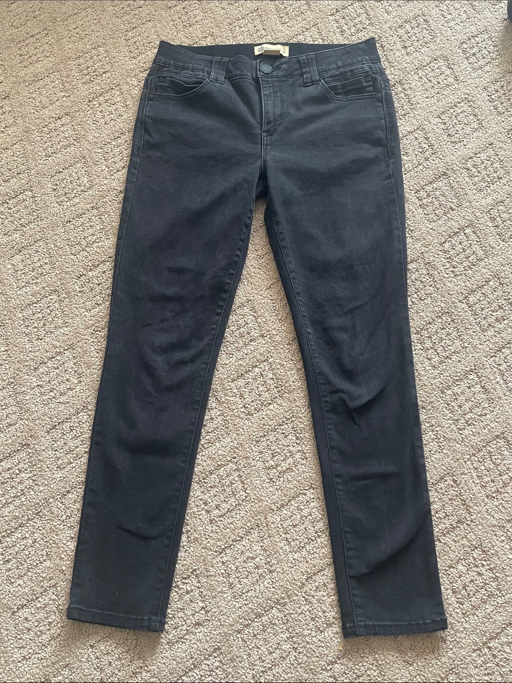 Democracy Women’s Black Slim Fit Jeans